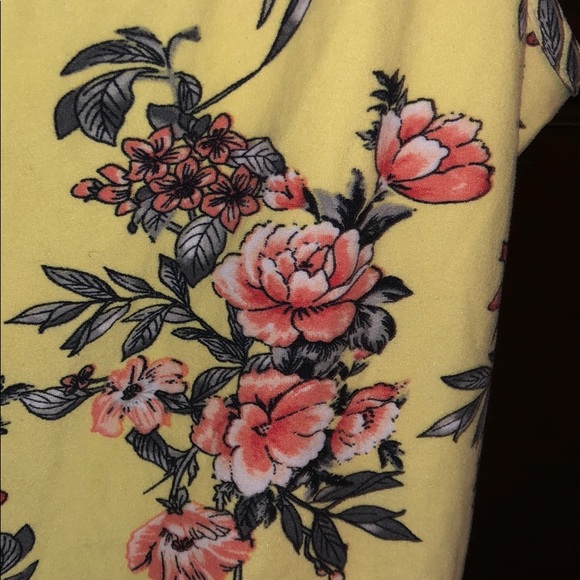 Yellow Floral Tank - Picture 3 of 3